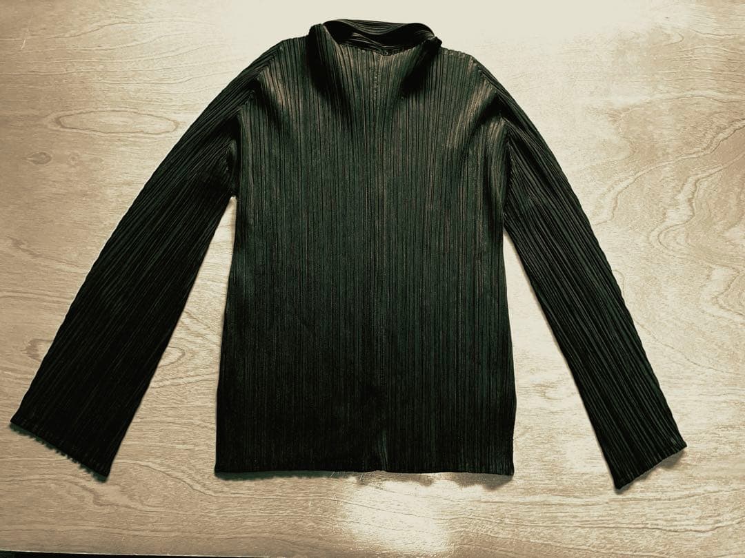 イッセイミヤケ　プリーツプリーズ　カーディガン