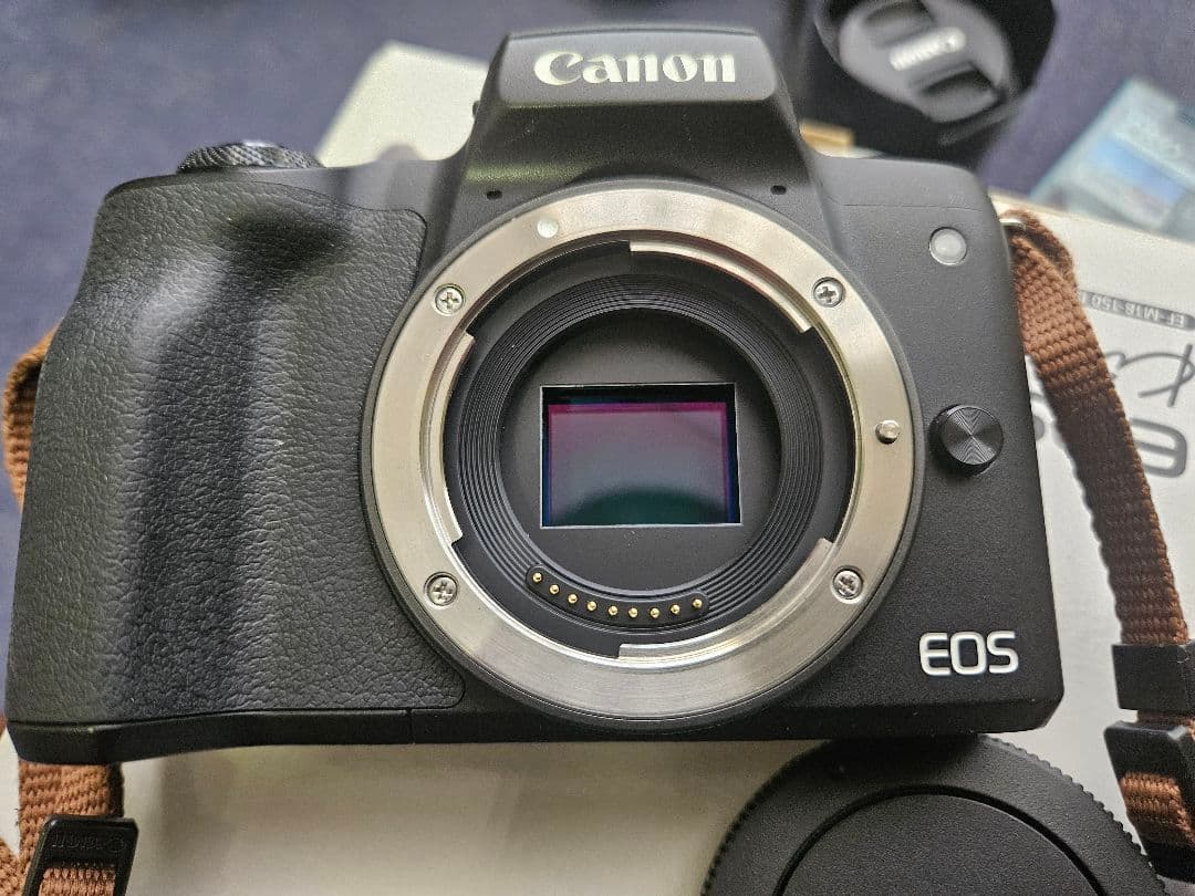 Canon EOS Kiss M EF-M18-150 レンズキット ブラック