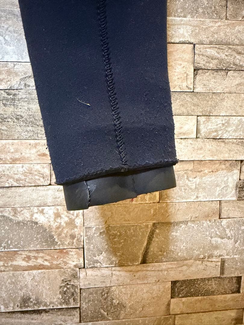 【再再値下げ】MENSセミドライウェットスーツ　5mm✖️3mm