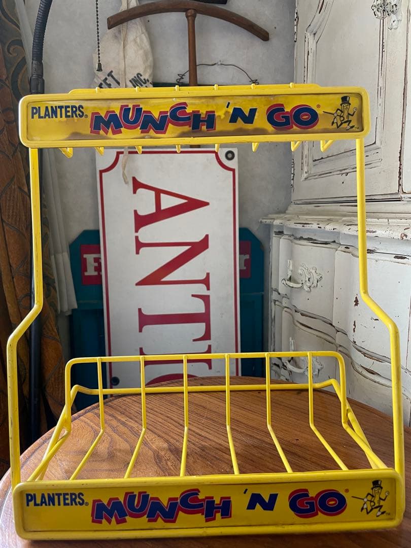 アンティーク　ワイヤー　ディスプレイ　ラック　スタンド飾り棚Mr.PEANUTS