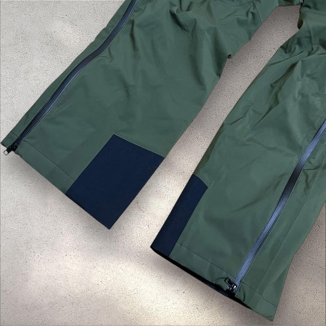 DESCENTE S.I.O インサレーテッドビブパンツ DWUWJD53