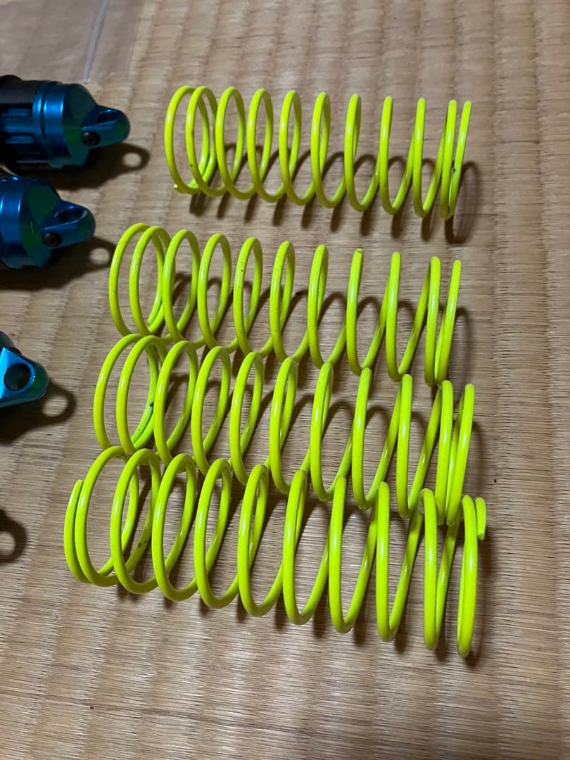 Team Losi LST ショックセット　サベージなどモントラに