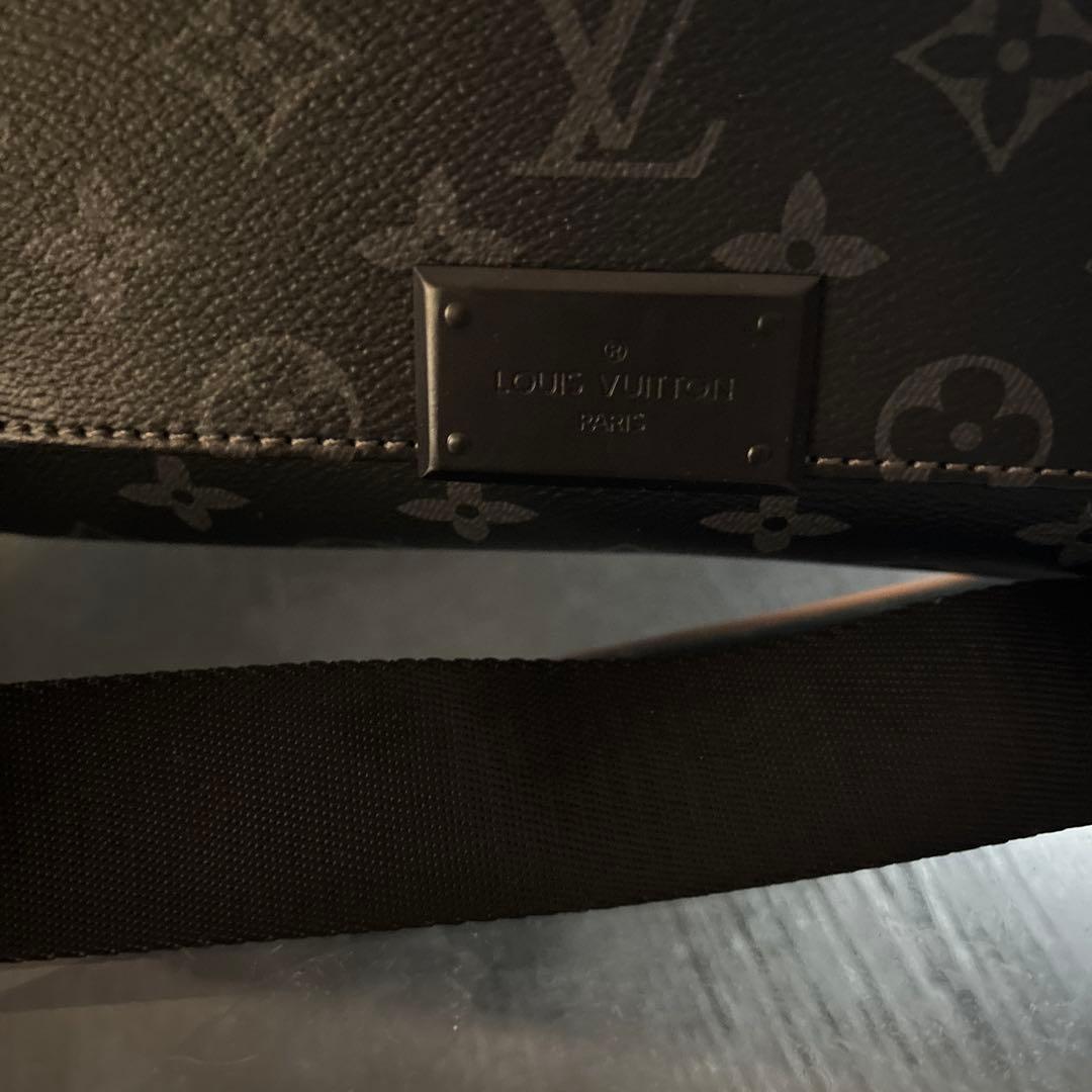 美品 ルイヴィトン ディストリクト PM NV2 ショルダーバッグ RFID