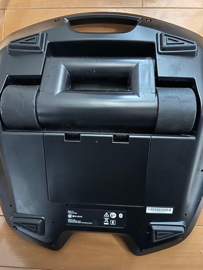 中古品　マッサージ　￼￼SIXPAD POWER FIT PRO