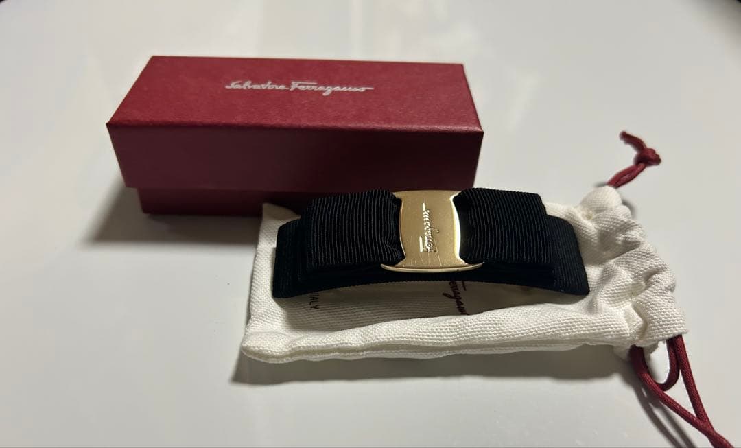 Salvatore Ferragamo フェラガモ　ヴァリナ　バレッタ 黒