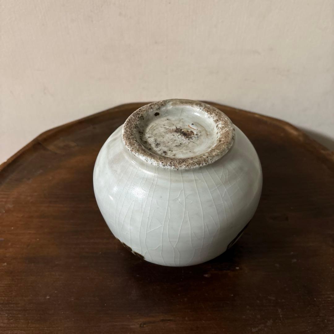 鉄釉壷　朝鮮　李朝　韓国骨董　白磁　丸壷　塩笥壺　骨董品.アンティーク.立原正秋