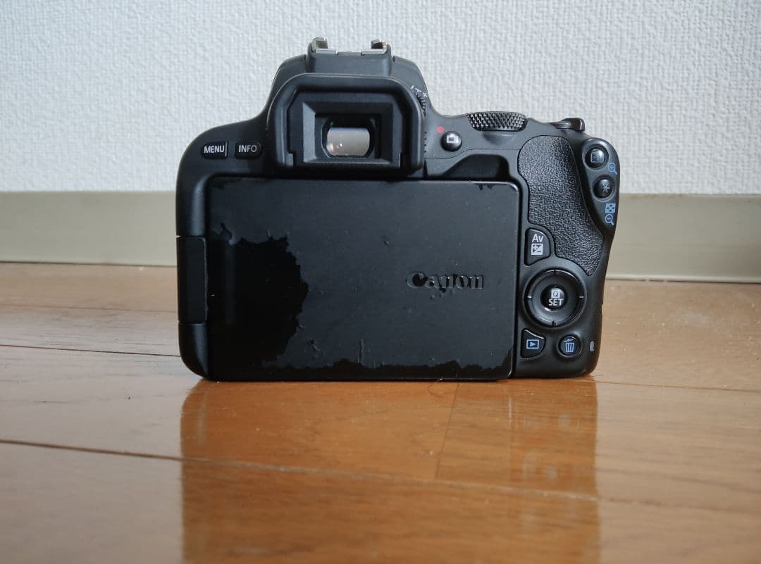 Canon EOS Kiss X9 デジタル一眼レフ（ダブルレンズ）