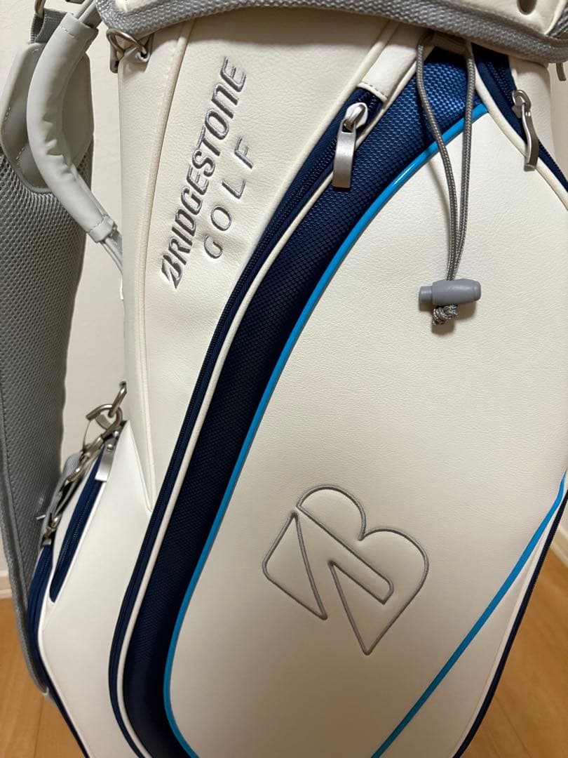 ブリヂストン ゴルフバッグ ホワイト・ネイビー
