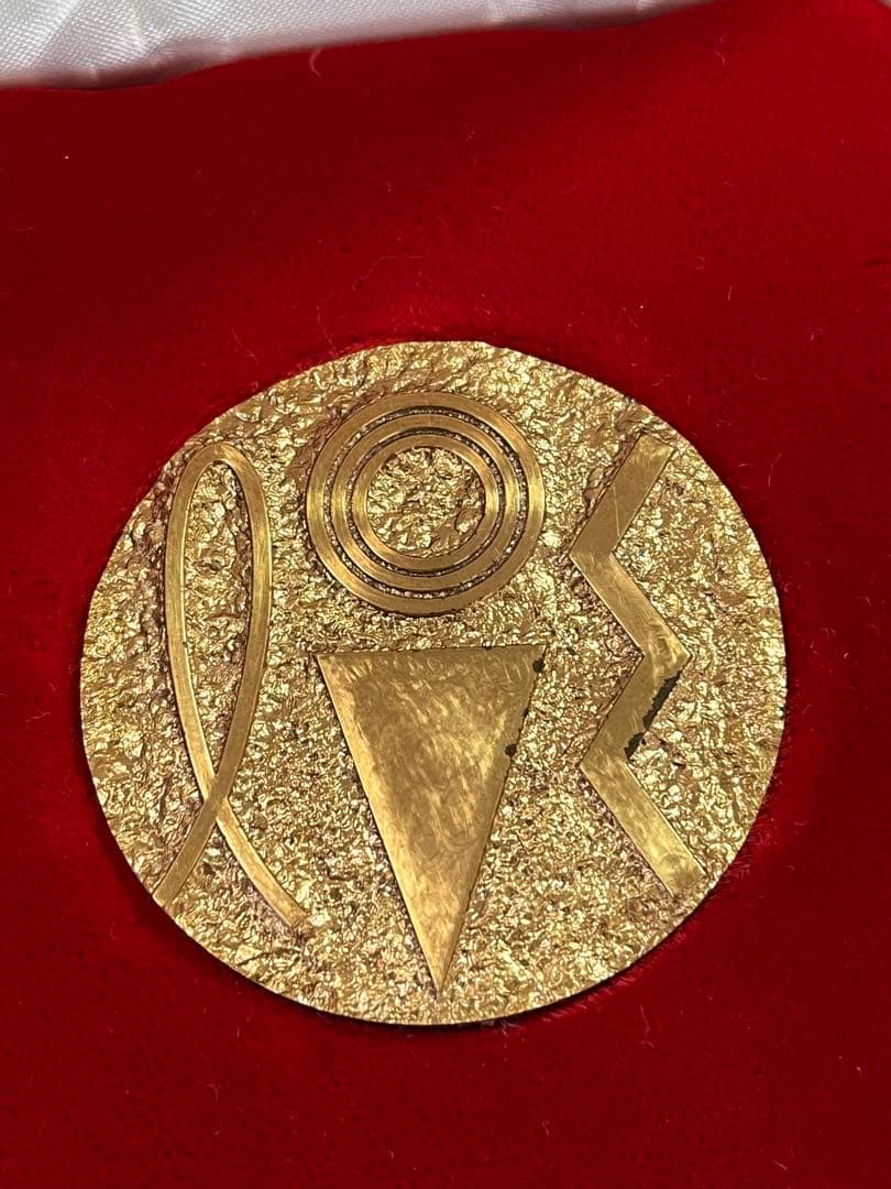 逓信局創業120年記念 メダル（LOVE）松永真　赤ケース・外箱・説明紙付き