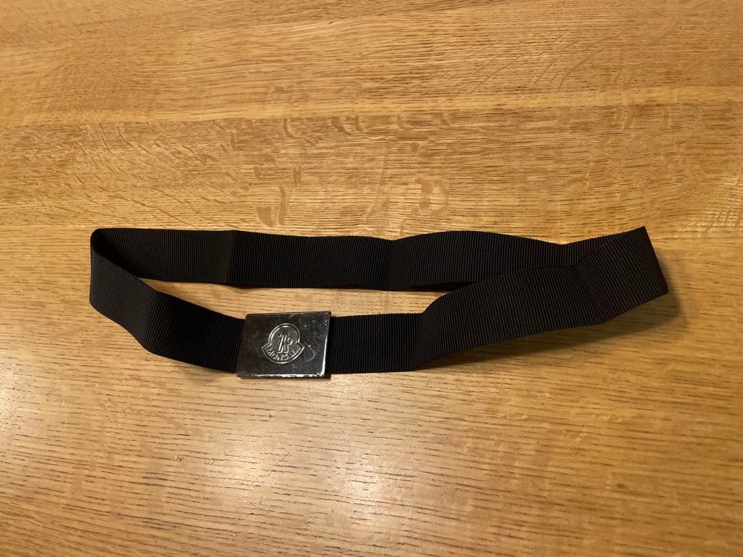 新品 MONCLER ベルトのみ ブラック