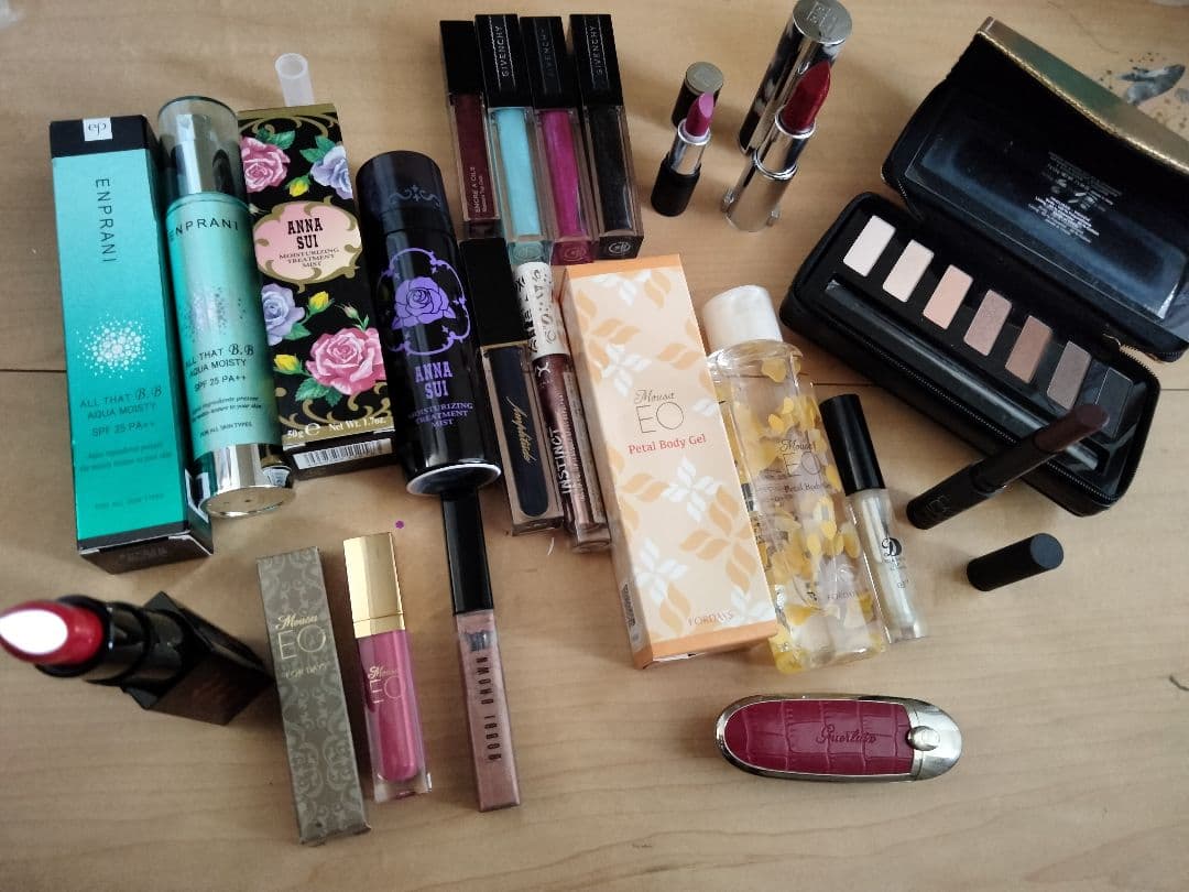 GIVENCHYジバンシー他コスメ　まとめ売り　A-106