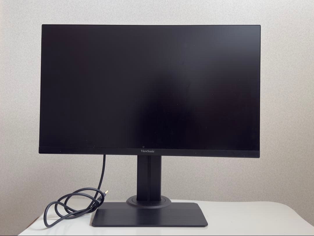 ViewSonic中古27インチPCゲーミングモニター　プラグ.配線コード付き