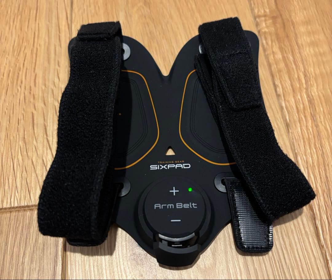 【週末価格❗️即発送】SIXPADフットフィットプラス&アブズベルト&アブズアーム