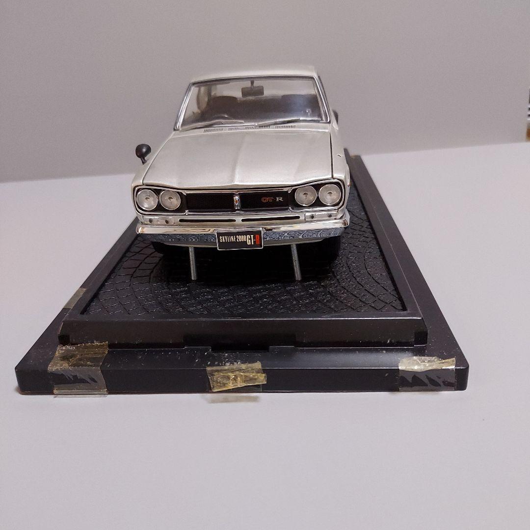 京商スカイラインGT-R KPGC10 1/18 シルバー(ジャンク品)