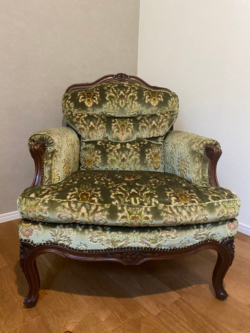 カリモク　最高級金華山　ロココ調ソファ　1人掛けソファ