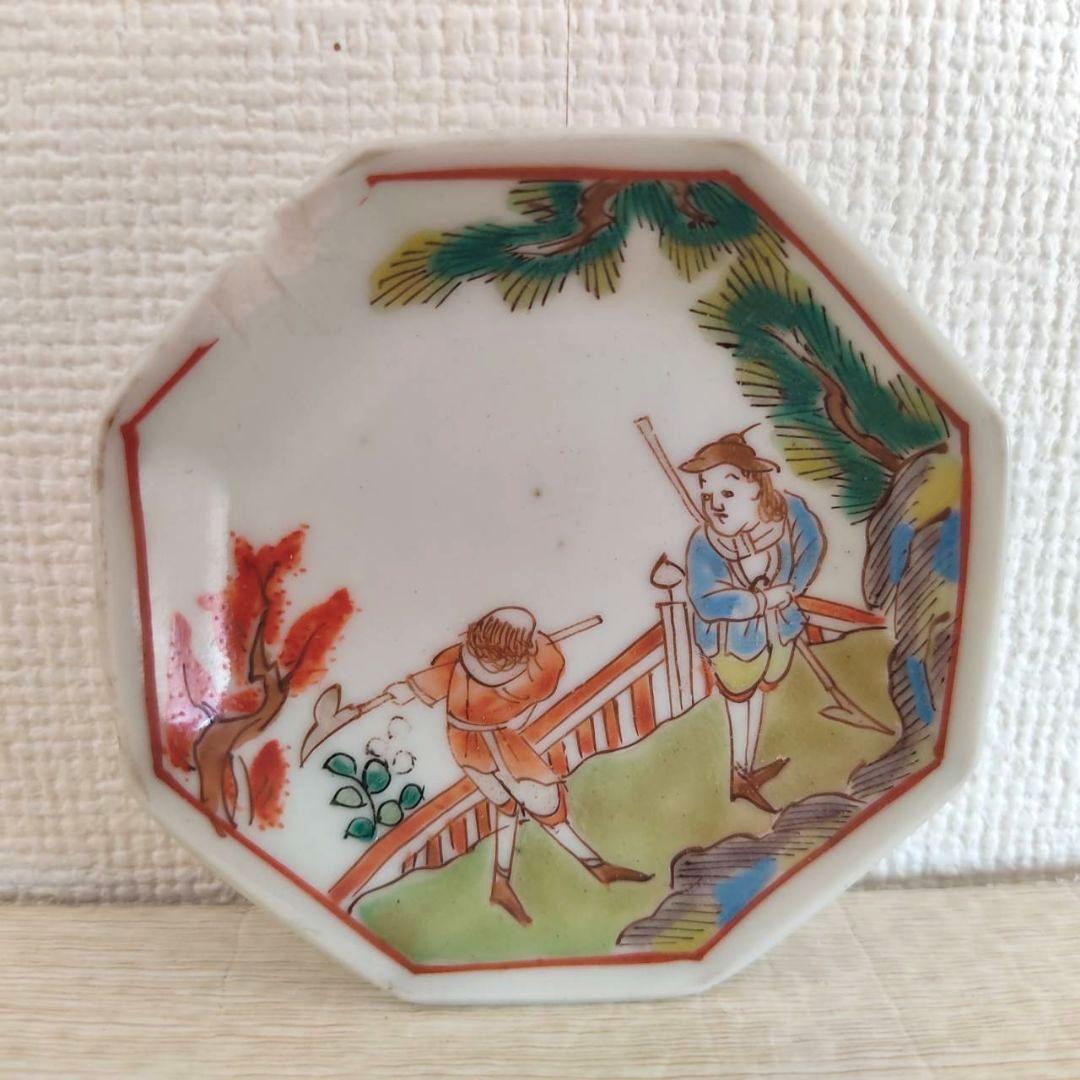 お値下げしました、三枚組　古伊万里　色絵　紅毛人　南蛮人　八角豆皿　②