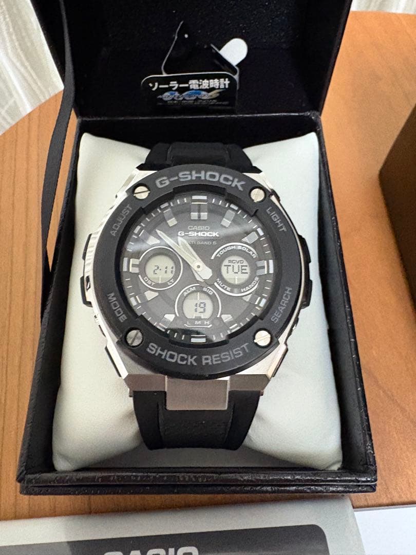 G-SHOCK GST-W300-1AJF ブラック