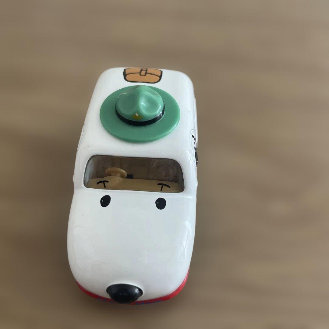 PEANUTS 50周年記念　トミカ　スヌーピー　SNOOPY 車　TOMICA
