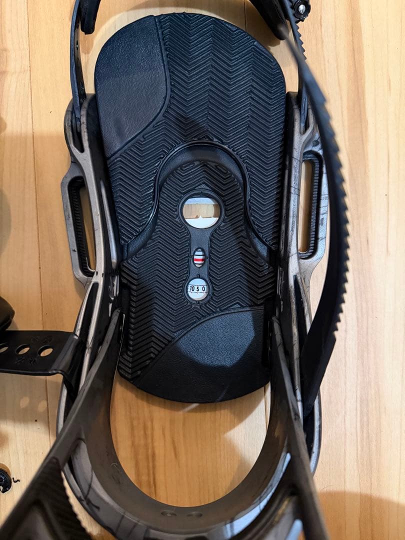 Burton mission estスノーボードビンディング ブラック グレー