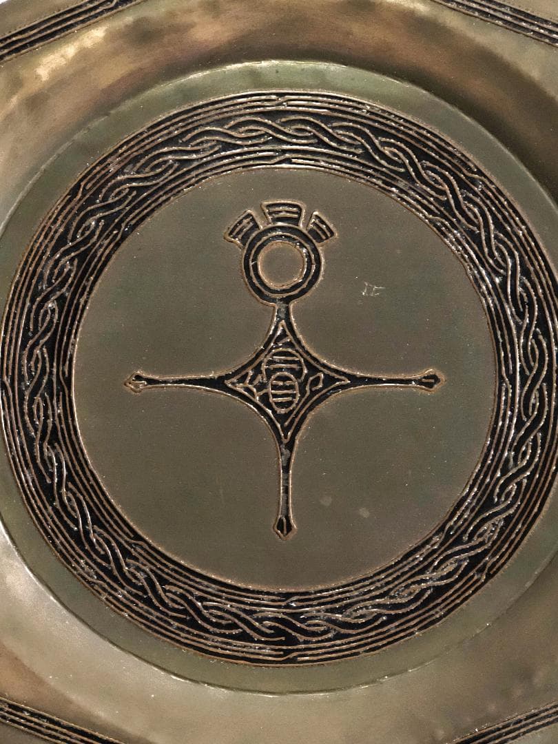 【 アガデスクロス八角飾皿 】　トゥアレグクロス彫金壁掛　アルジェリア骨董　僅少