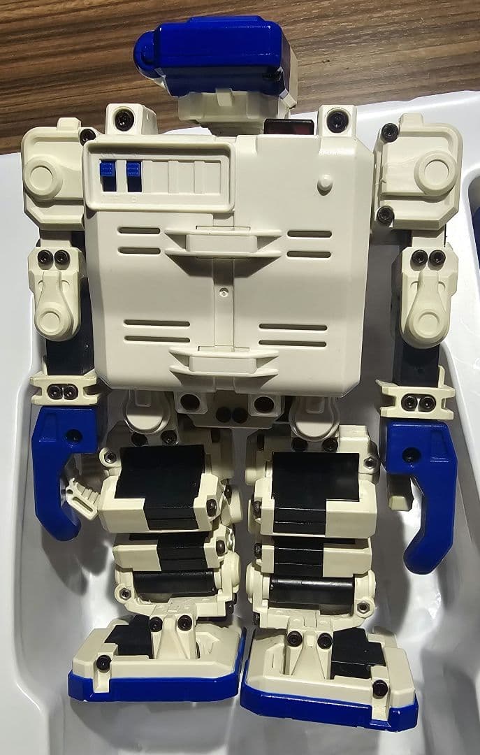 タカラトミー Omnibot 17μ i-SOBOT　中古　良品