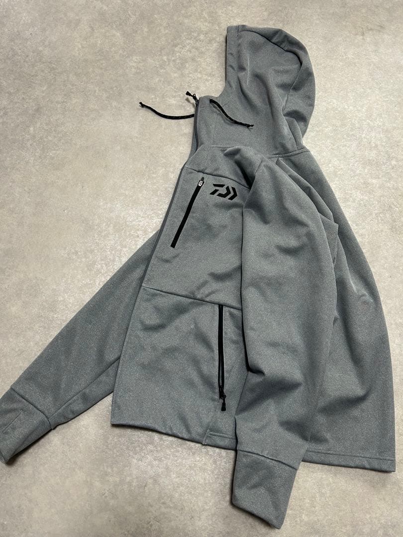 極美品 Daiwa ウインドブロックパーカー グレー L