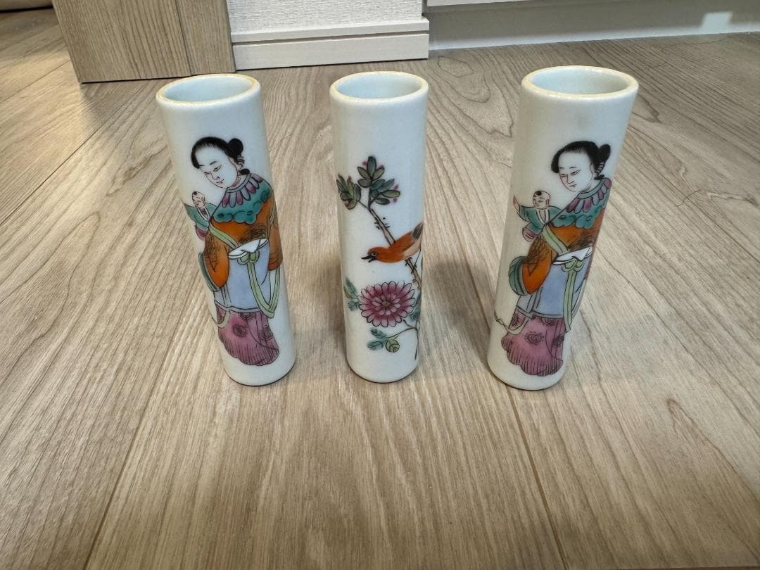 粉彩花瓶三本組 人物花鳥文様 色絵磁器 清朝様式
