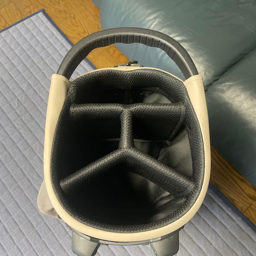 【値下げ中〜12/28まで】テーラーメイド　Aコレクション　スタンドバッグ