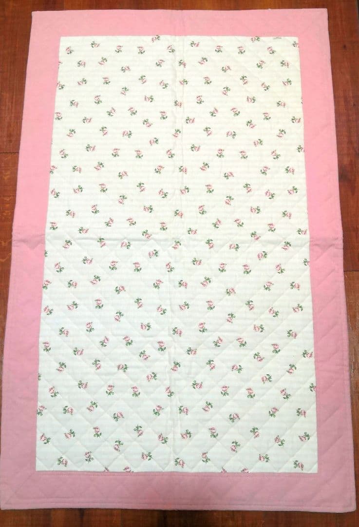 ローラアシュレイ ラグ・クッションカバー2点