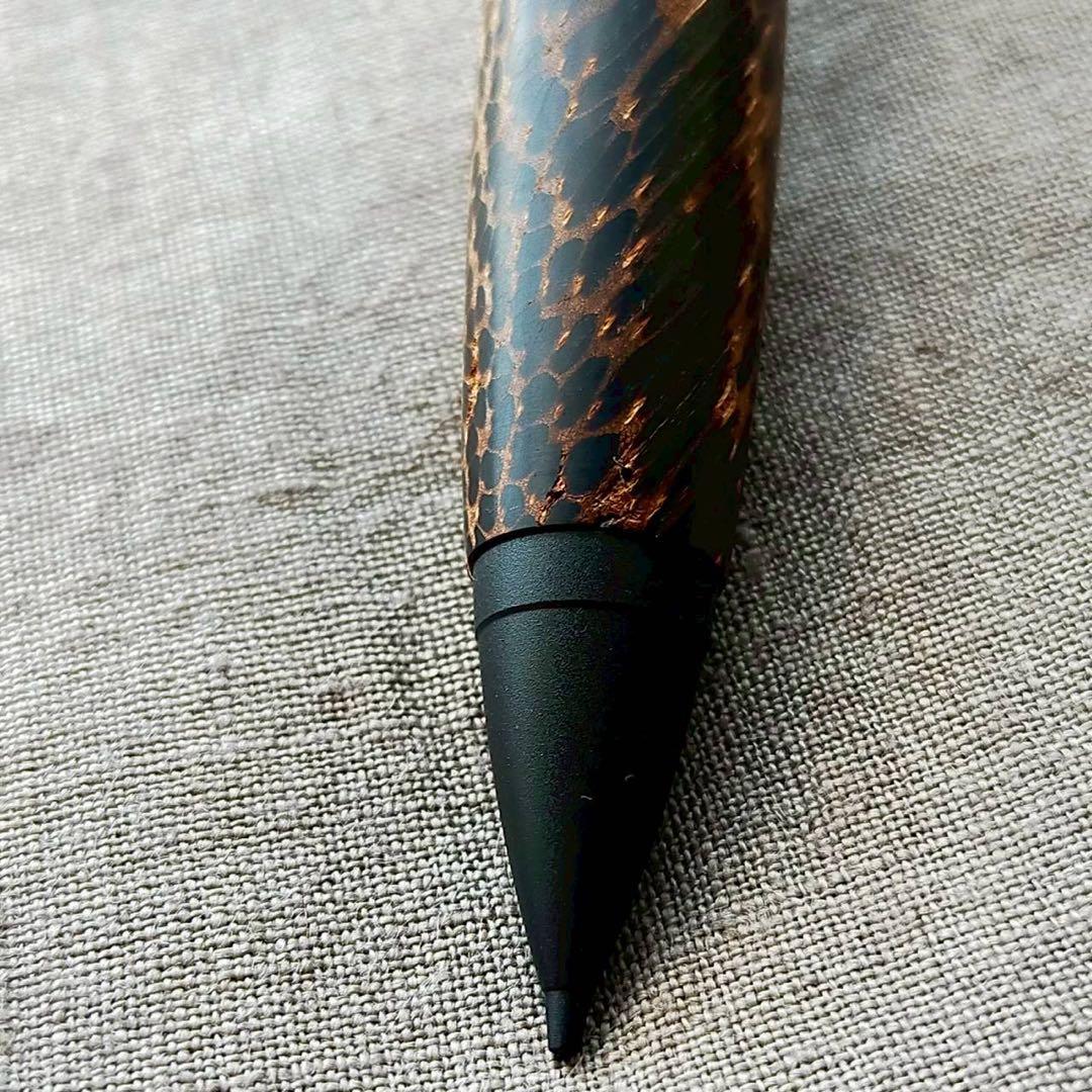 クジャクヤシ　ハンドメイド　木軸シャープペン　0.5mm　天然木　ブラック