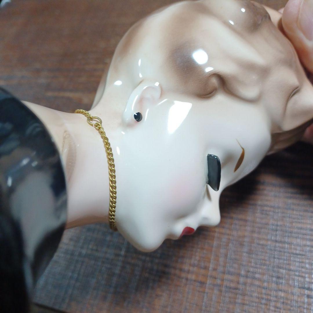 ビンテージ レディヘッドベース 陶器製の置物花瓶　黒のドレスにハートのネックレス