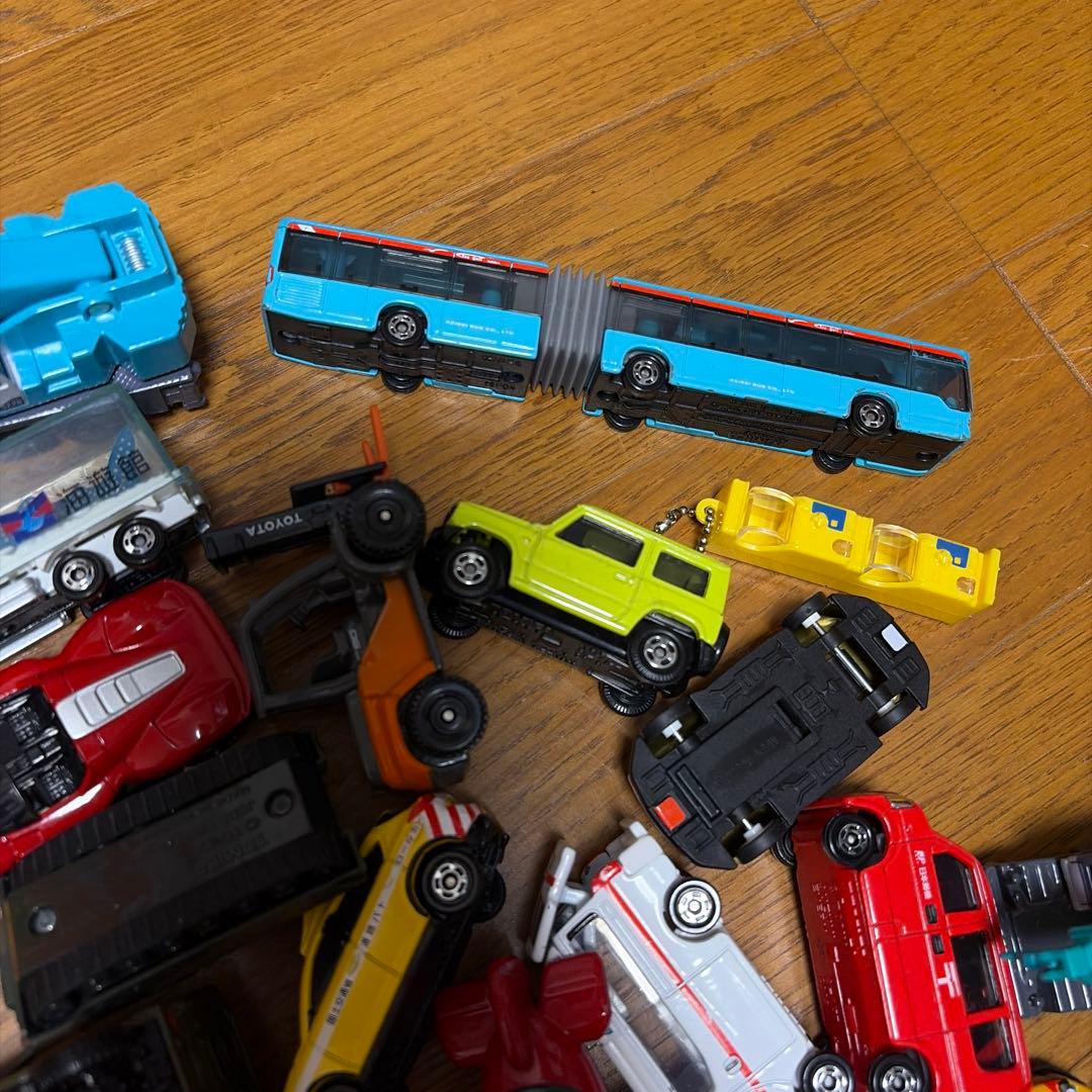 トミカ　乗り物おもちゃ　まとめ売り