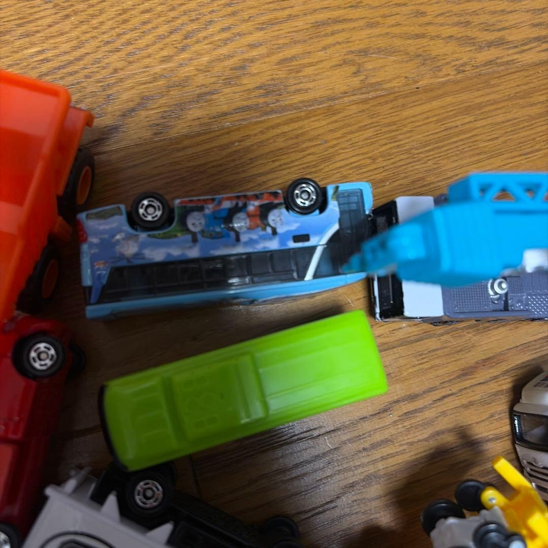 トミカ　乗り物おもちゃ　まとめ売り