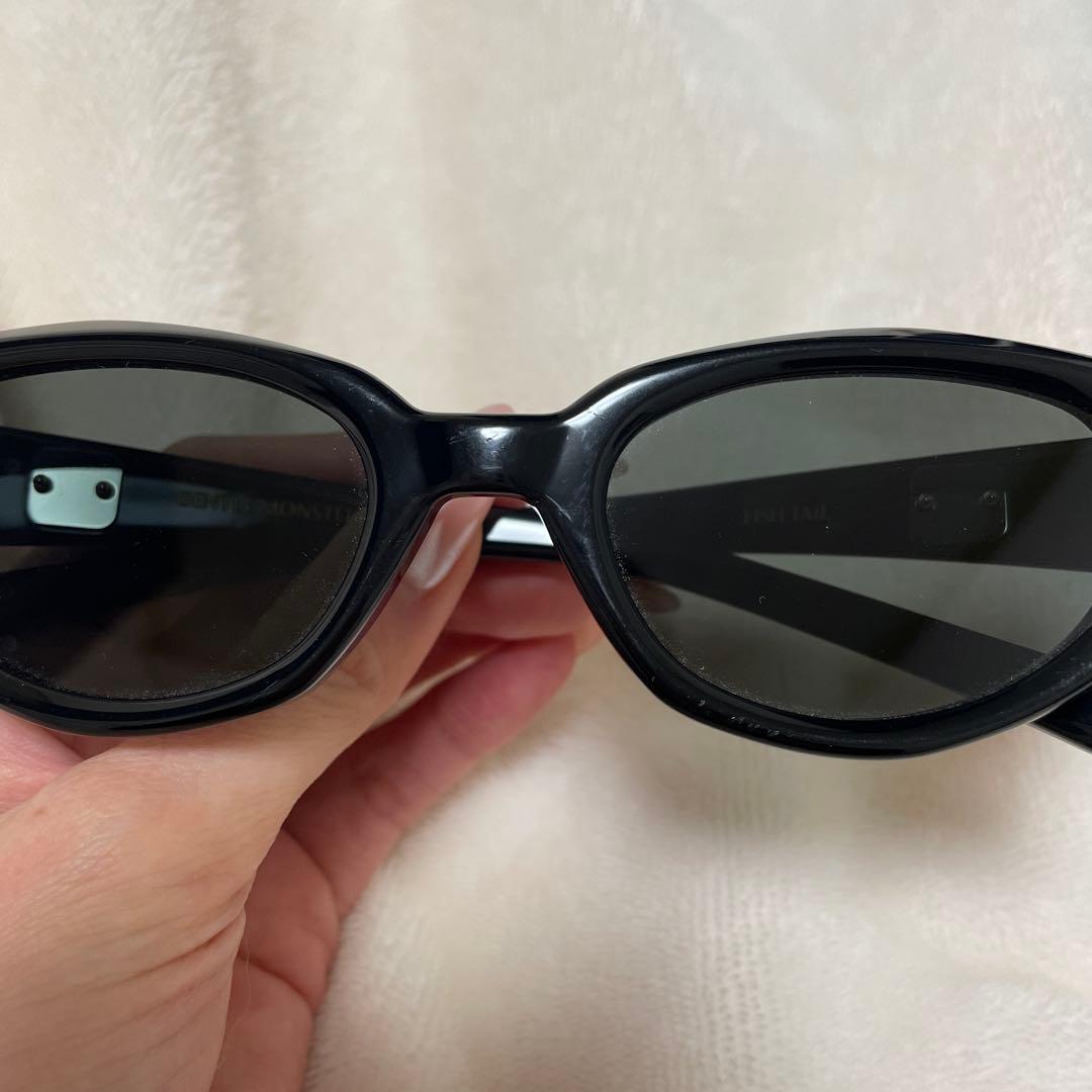 ジェントルモンスター　ジェニ　サングラス　FISH TAIL01