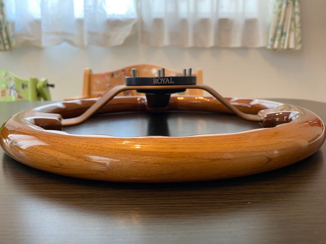 グリップロイヤル　ステアリング