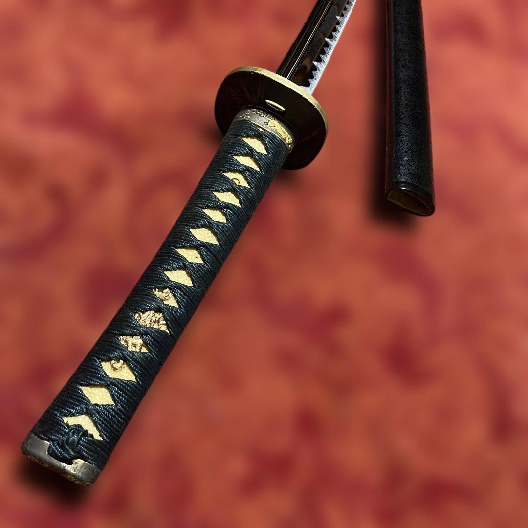 高級居合刀(下緒無し) 濃緑柄 海老彫丸四角鍔