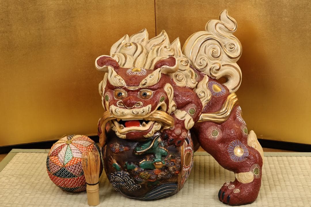 九谷焼　八幡釜　須栄義　獅子　龍玉　置物　床飾　縁起物　高さ35㎝　BK045