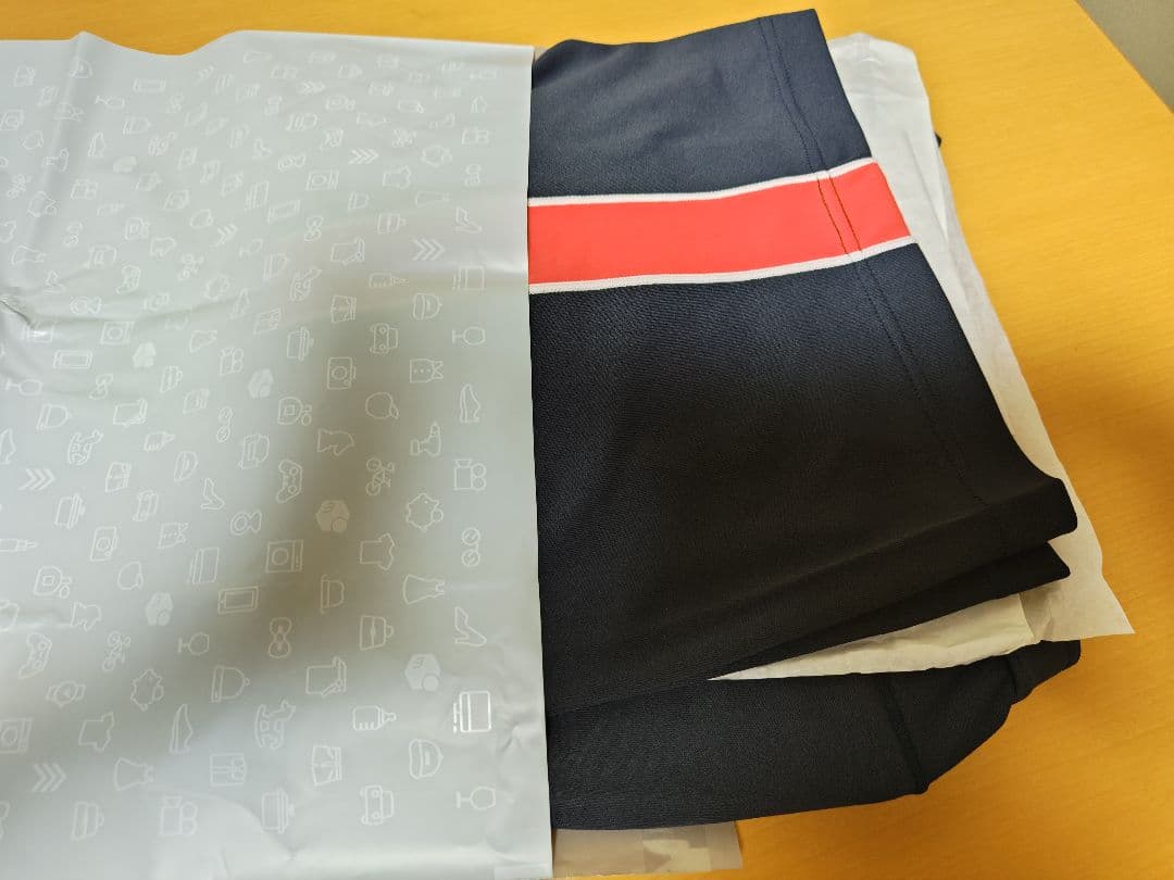 UNIQLO テニスパンツ M 新品未使用