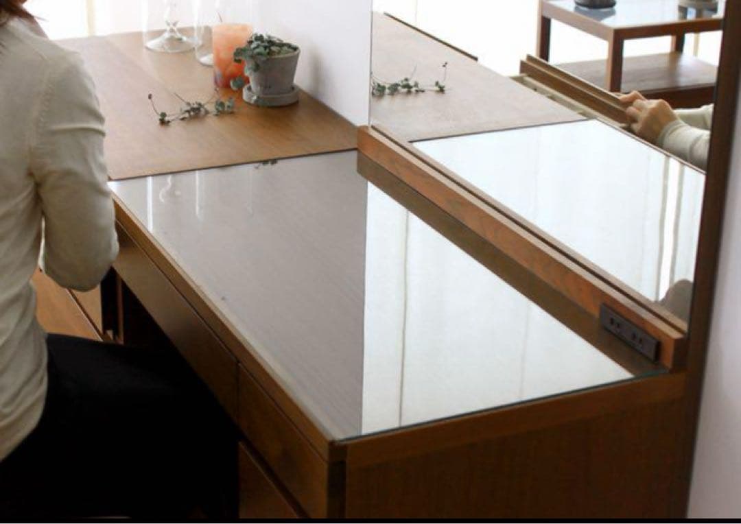 ブラウン木製ドレッサー・鏡台　机のみ（RAMさん専用）