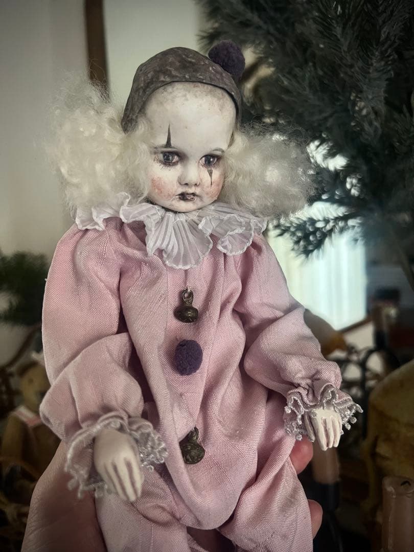 人形 ピンクの布製ピエロ人形