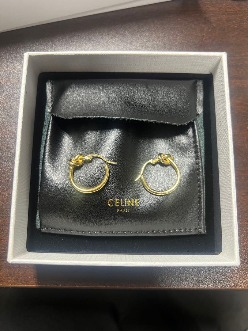 CELINE ノット スモールフープ ピアス ゴールド
