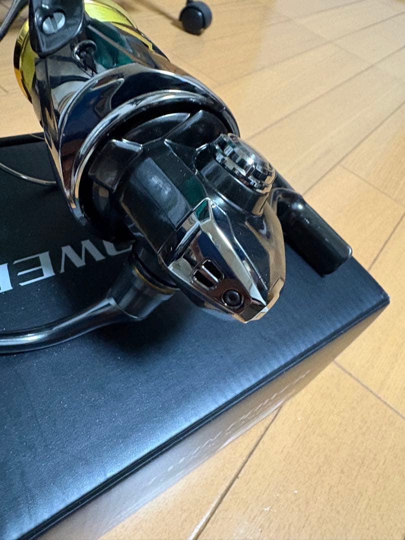 シマノ ツインパワー C2000SHG極美品。