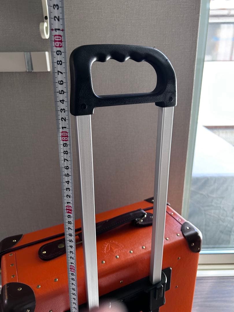 グローブトロッター　スーツケース　オレンジ　機内持ち込みサイズ