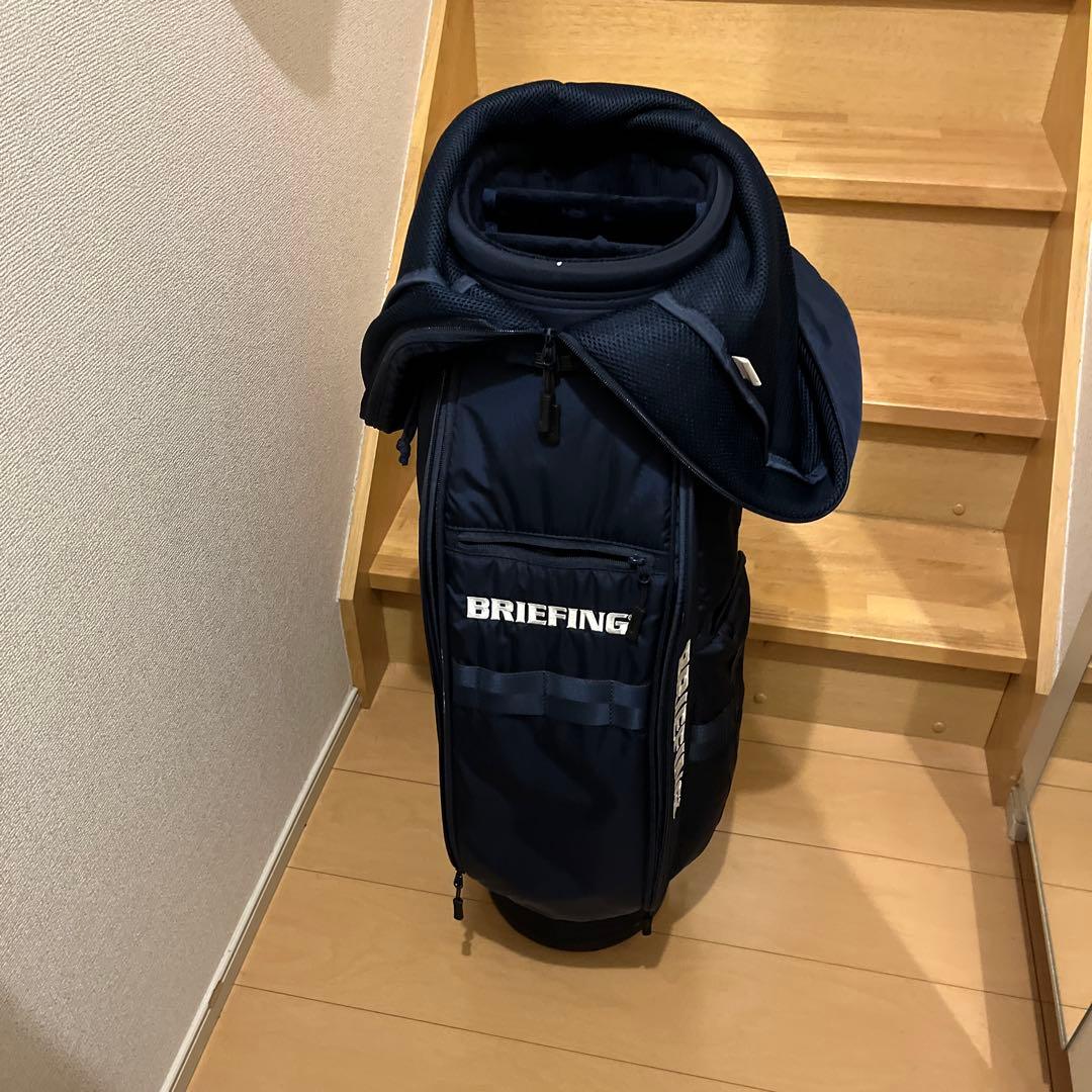 ブリーフィングゴルフバック