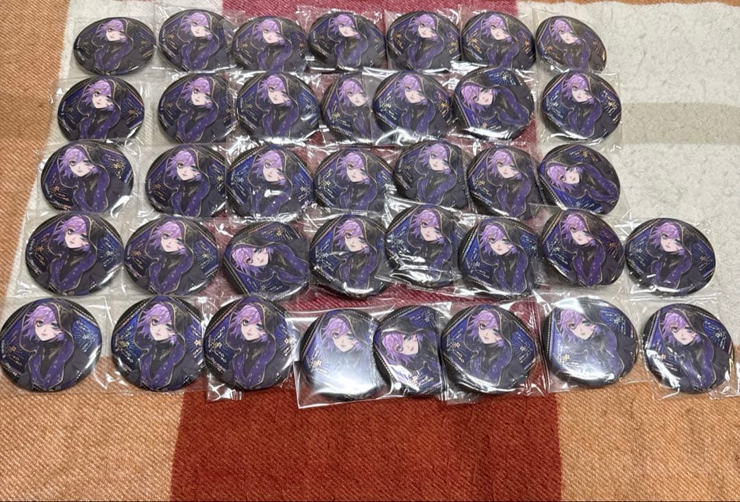 ツイステッドワンダーランド　カプセル缶バッジ 式典服 エペル　まとめ売り