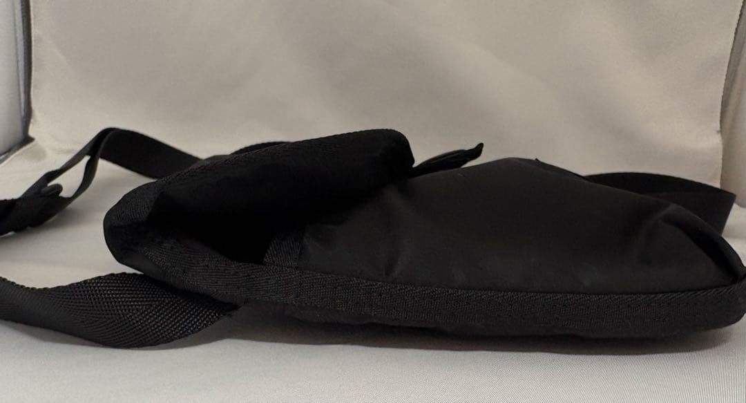 PORTER FRAME（フレーム）」シリーズ ショルダーバッグ