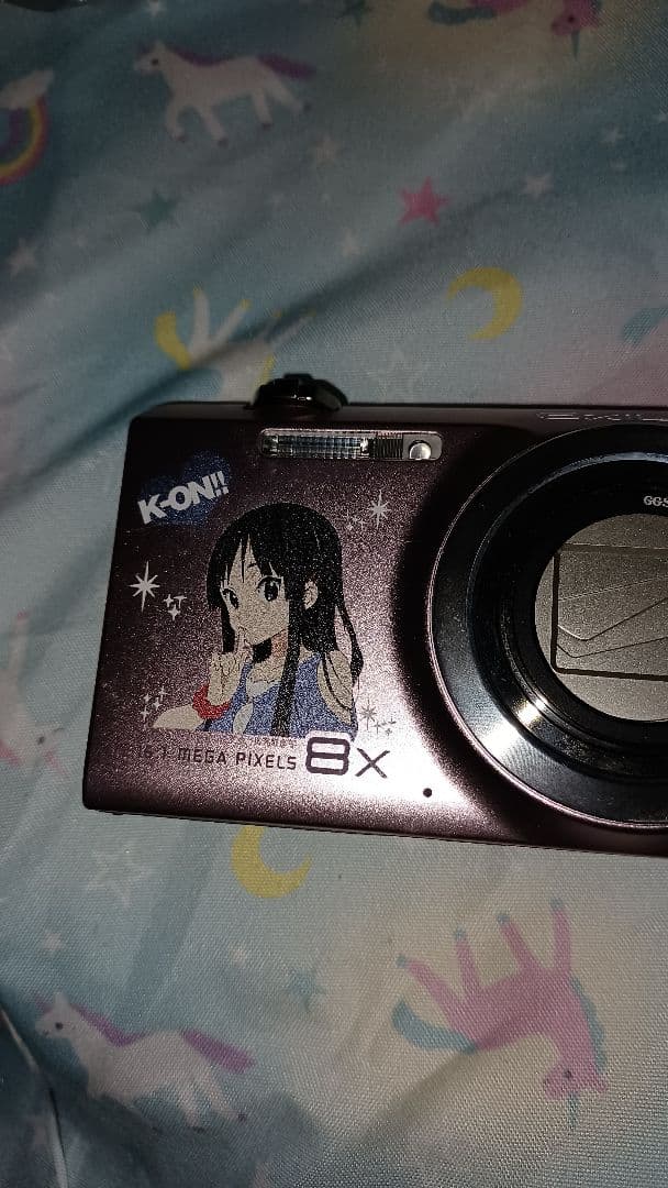 けいおん　秋山澪　デジタルカメラ　CASIO　ex-z3000　ピンク