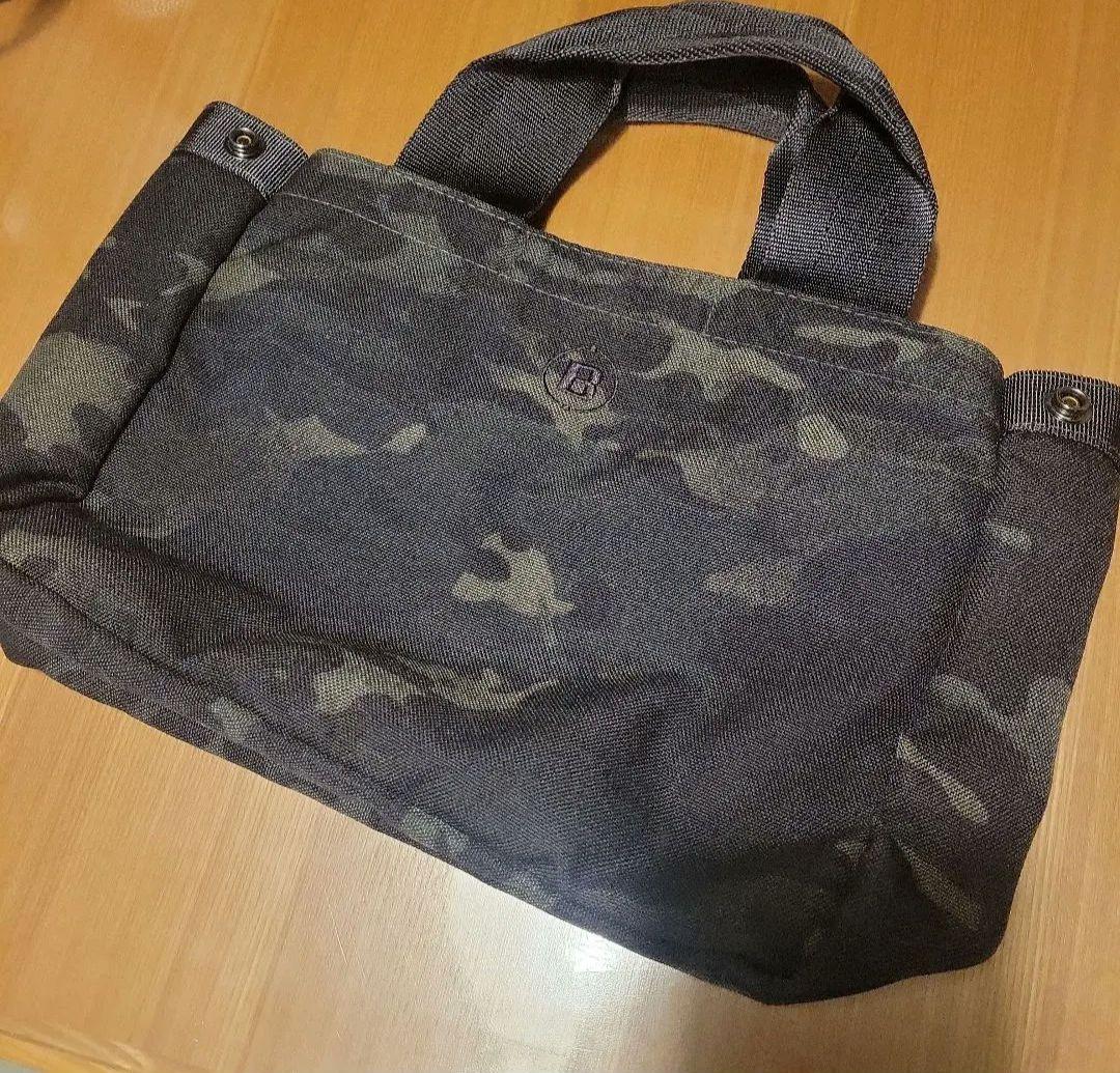 超美品✨お洒落❤ブリーフィング カモフラカートバック☆⚠お値下げ不可