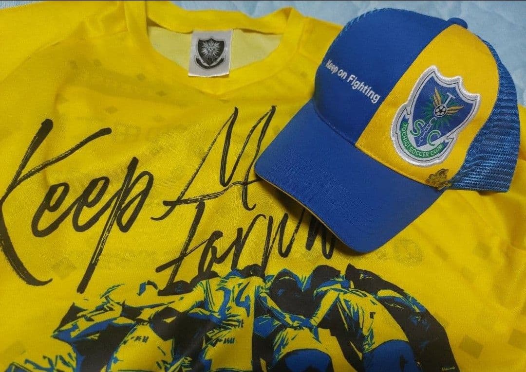 栃木SC サッカーJリーグ記念シャツ，帽子