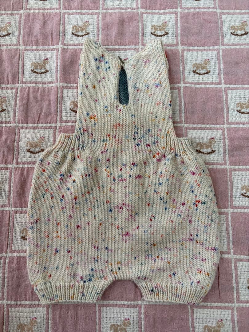 ロンパース・カバーオール Misha&Puff Baby Scallop Bib Romper 6-12m